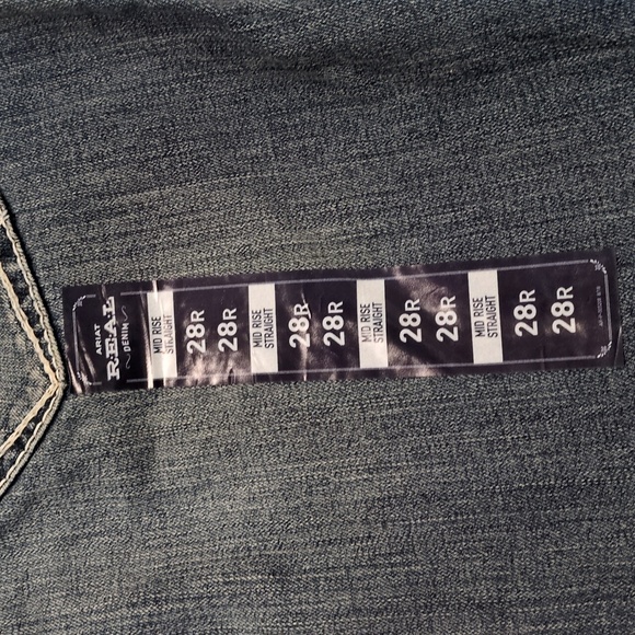 💙❤️ Ariat Women's Classic Blue Mid Rise Straight Jeans size 28R 💙❤️ - Picture 9 of 13